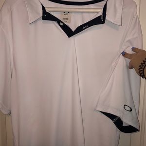 BLACK AND WHITE OAKLEY SHIRT